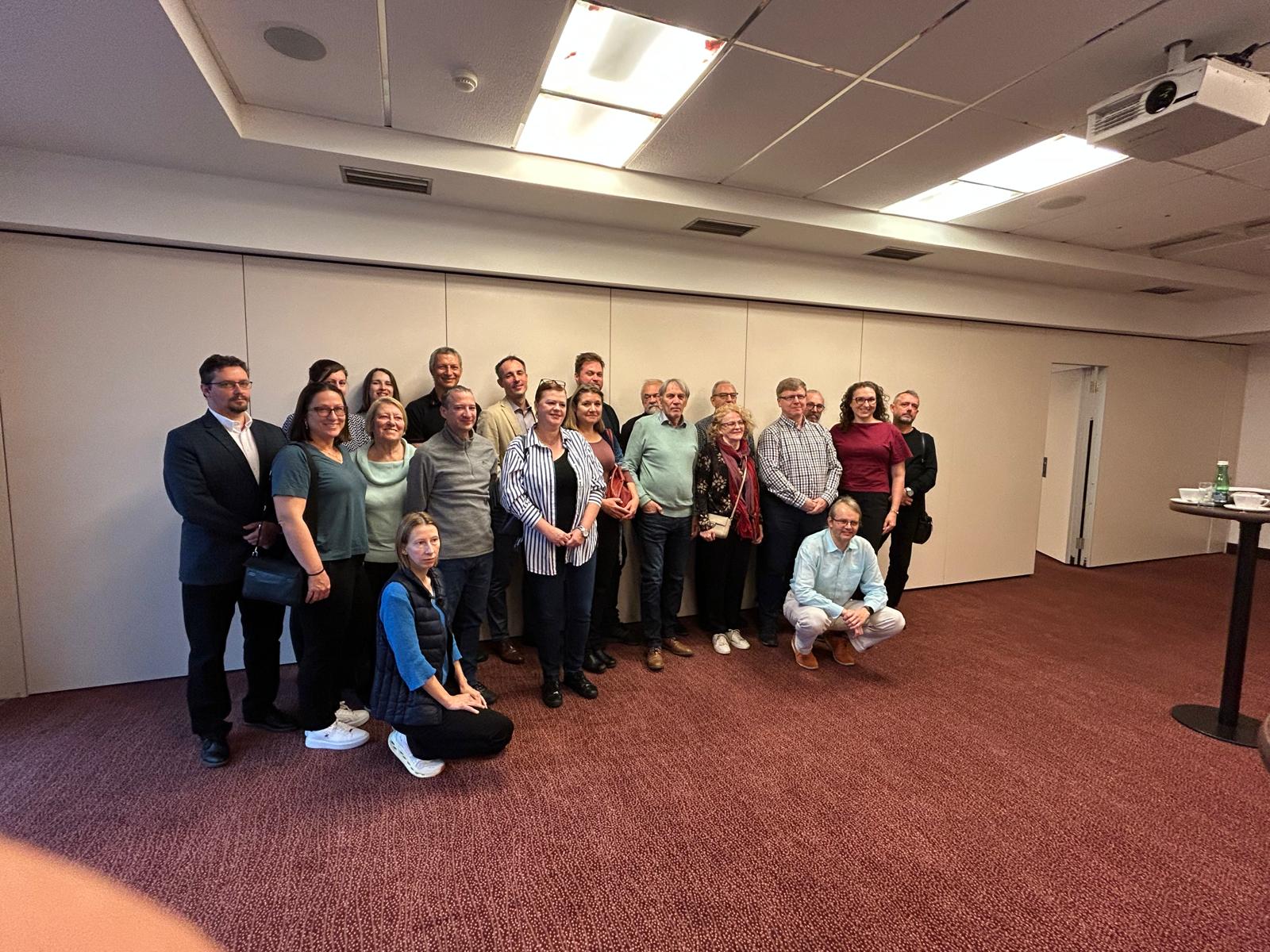 photo-2025-10-24-11-23-03 (007)